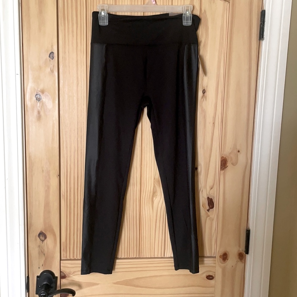 Bally 25” ankle legging with side stripe detail